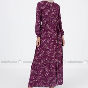 NWOT Zenane Floral Crew Neck Unlined Modest Dress - Purple